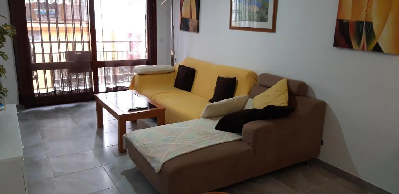 Victoria Apartment Εστεπόνα