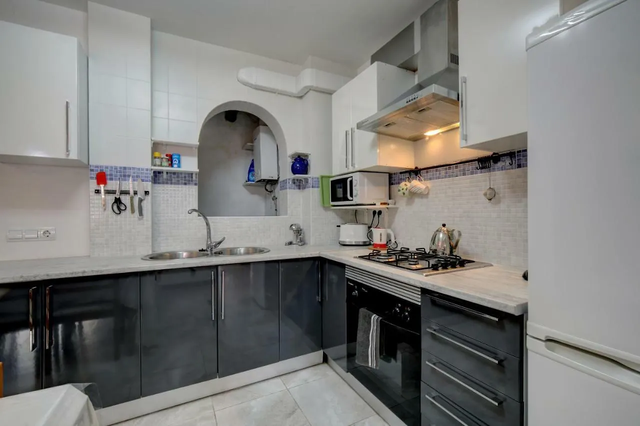 Victoria Apartment Estepona