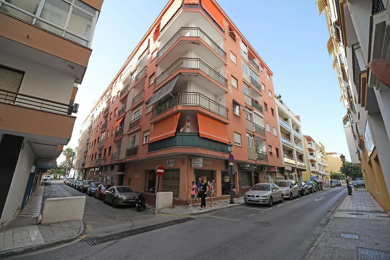 Victoria Apartment Εστεπόνα